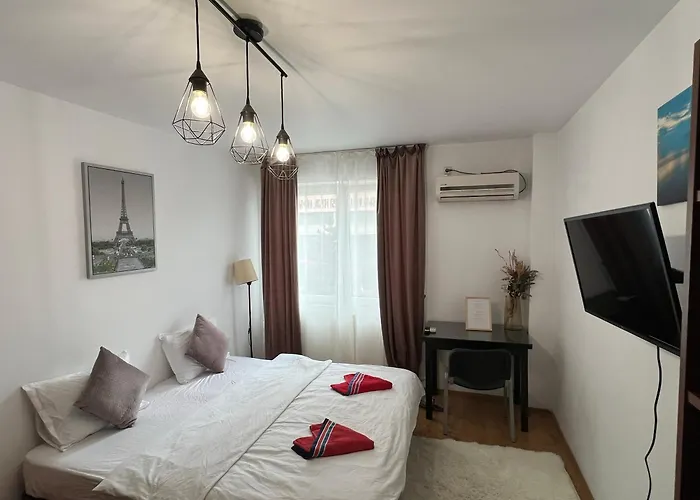 2 Rooms Apartment City Center