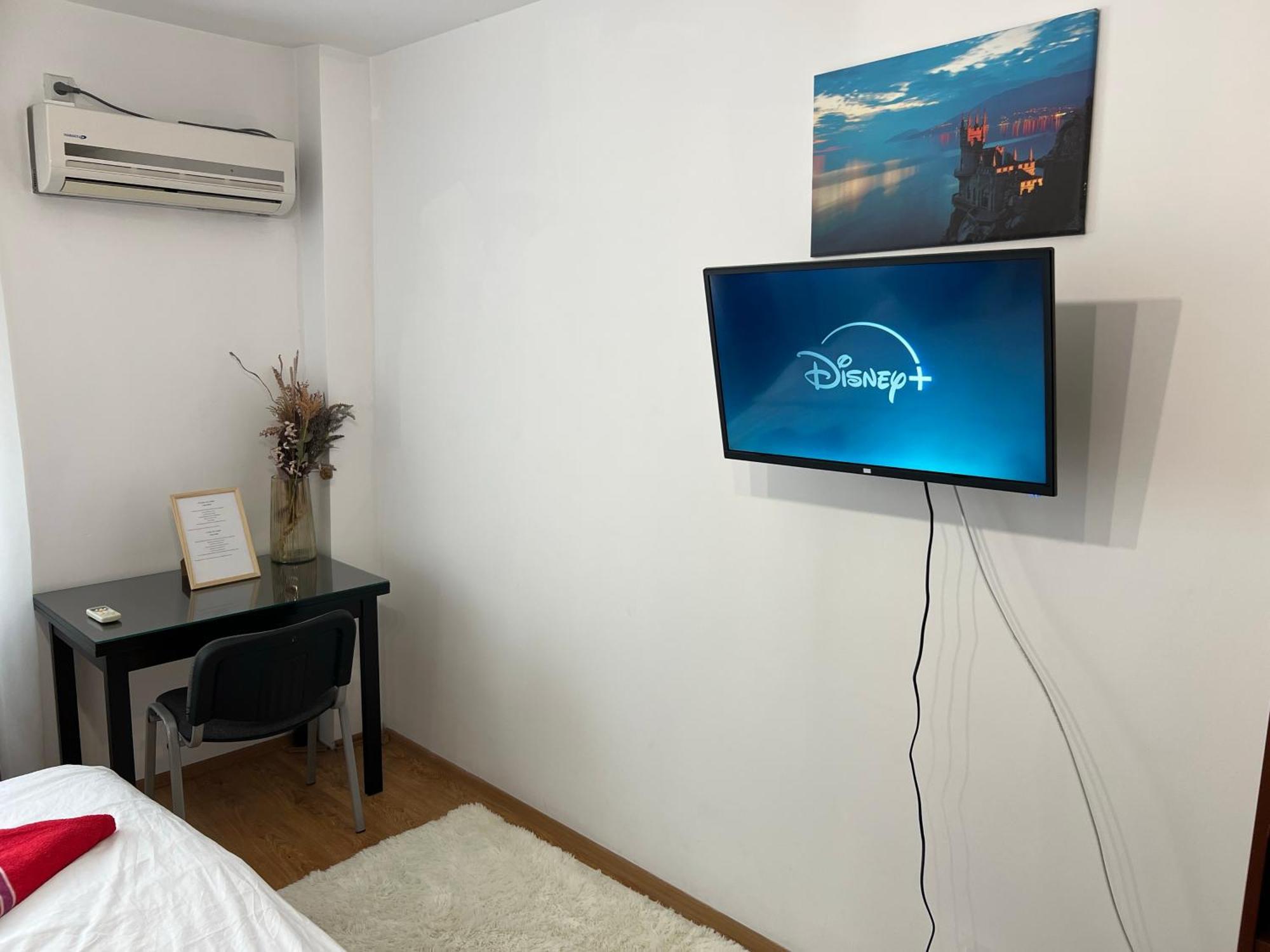 Apartment 2 Center *